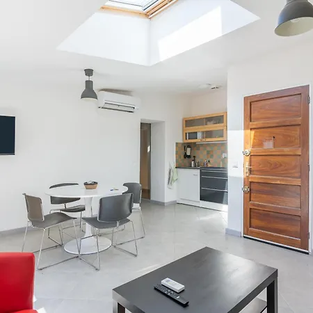 Vaste De 45 M2 Climatise -n4 Apartment Charleval (Bouches-du-Rhone)